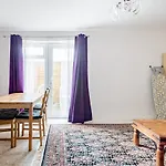 Ground Floor Apartment City Centre University Free Parking